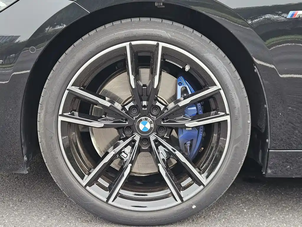 BMW M240i 2026 — фото 19