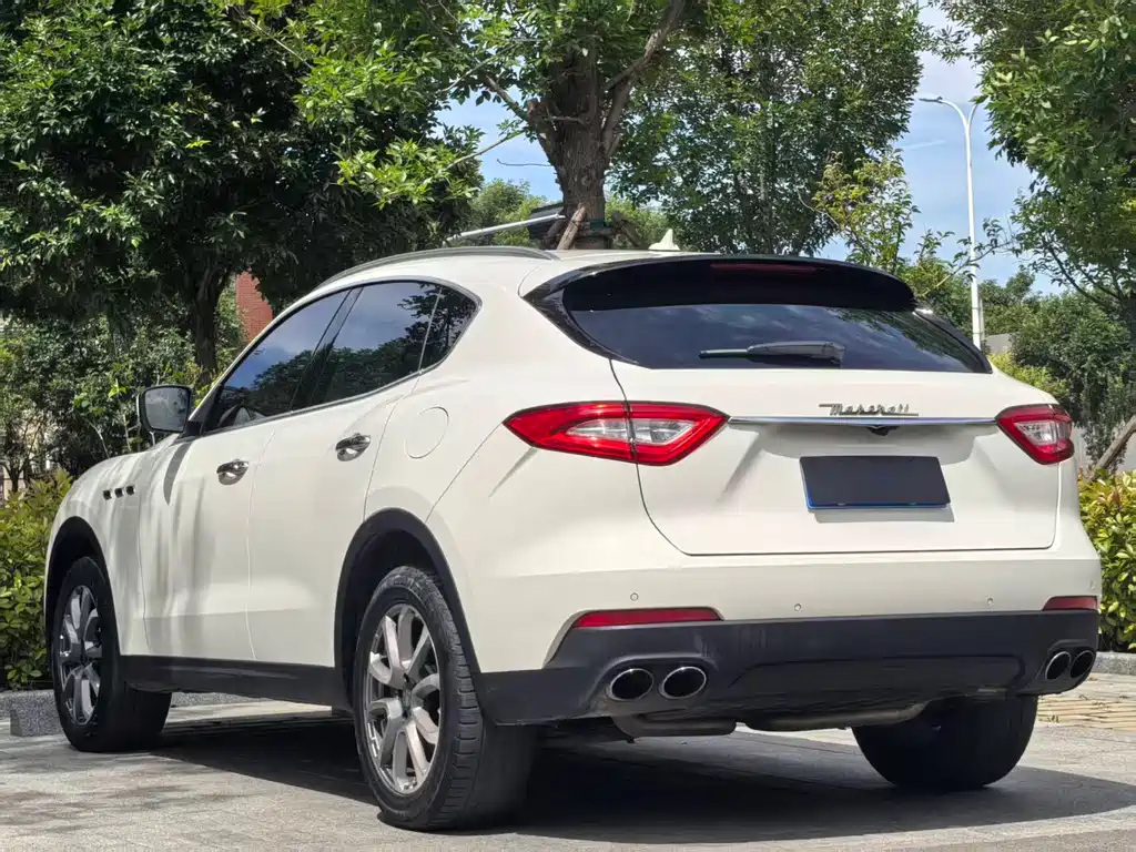 Maserati Levante 2016
