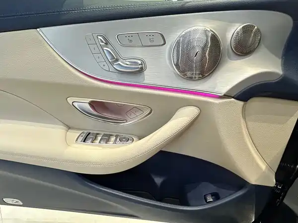 Mercedes-Benz E-Class 2022