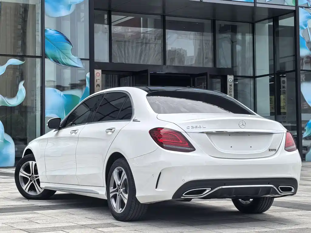 Mercedes-Benz C-Class 2021