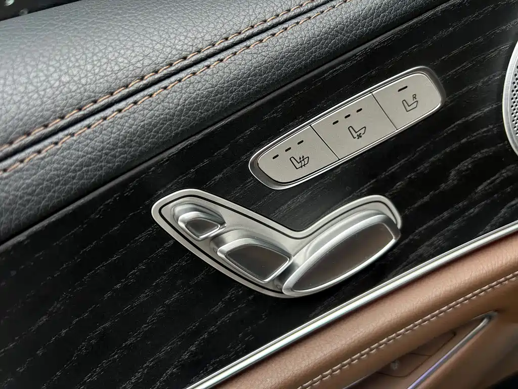 Mercedes-Benz E-Class 2023 — фото 20