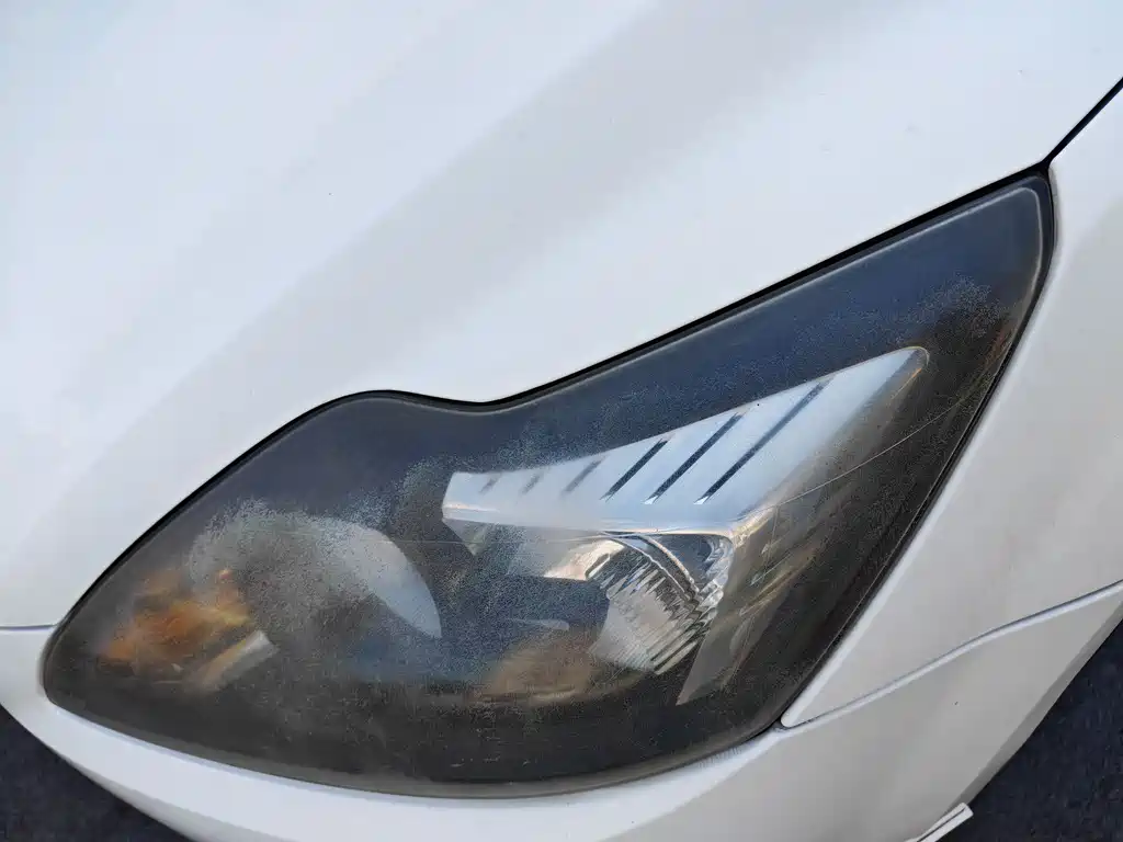 Ford Focus 2014 — фото 13