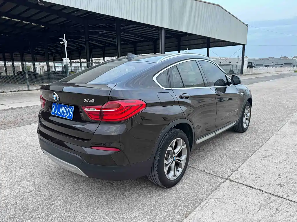 BMW X4 2015 — фото 9