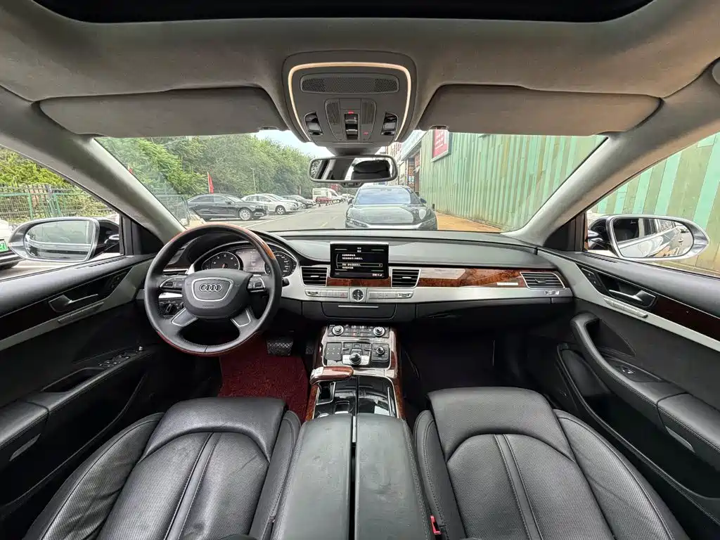 Audi A8 2011