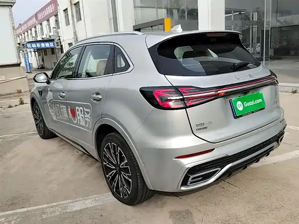 Hongqi HS5 2023