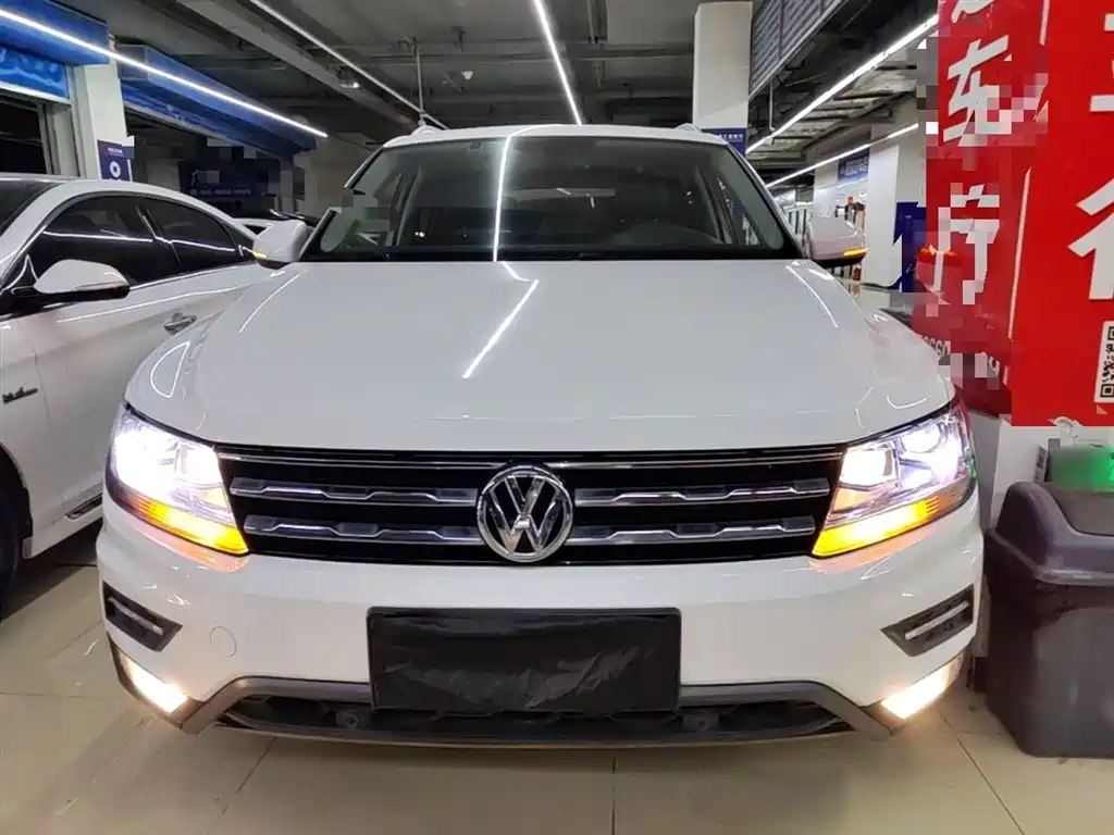 Volkswagen Tiguan L 2020 — фото 3