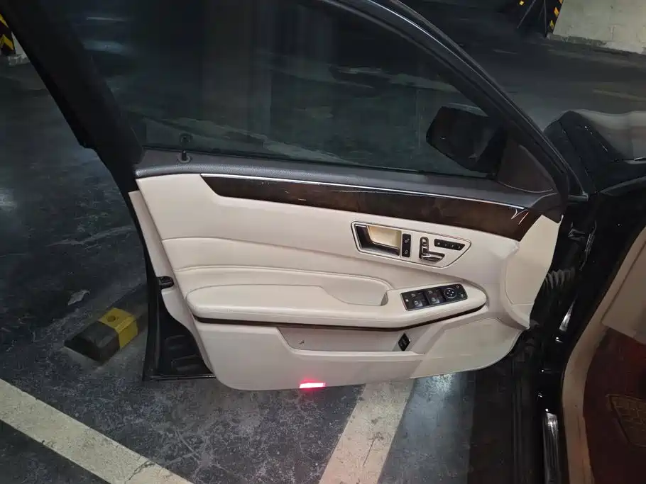 Mercedes-Benz E-Class 2014