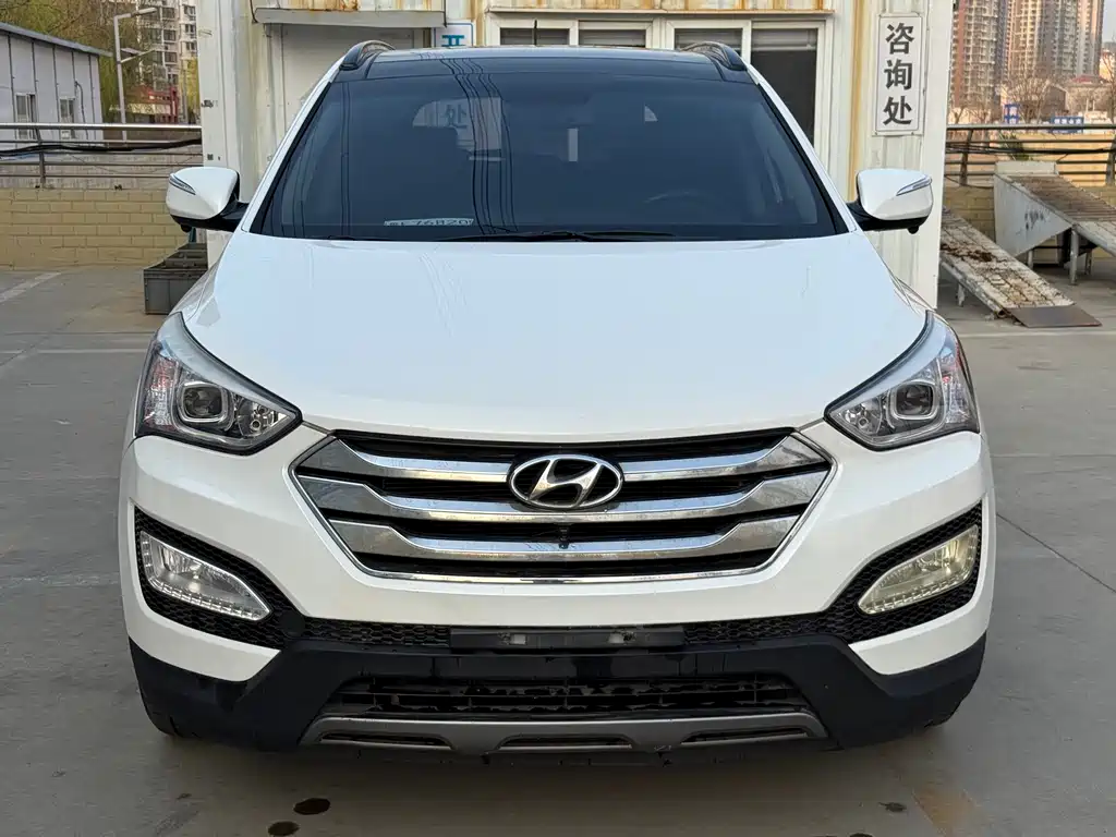 Hyundai Santa Fe 2013 — фото 2