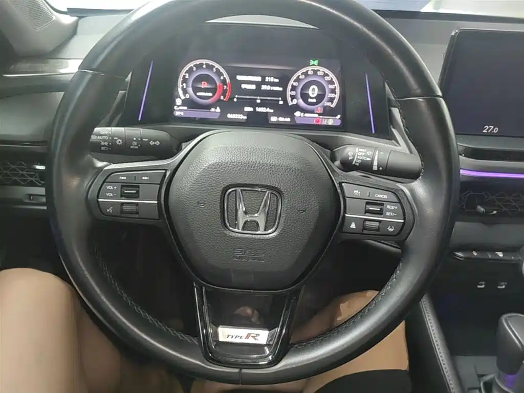 Honda Accord 2023 — фото 11
