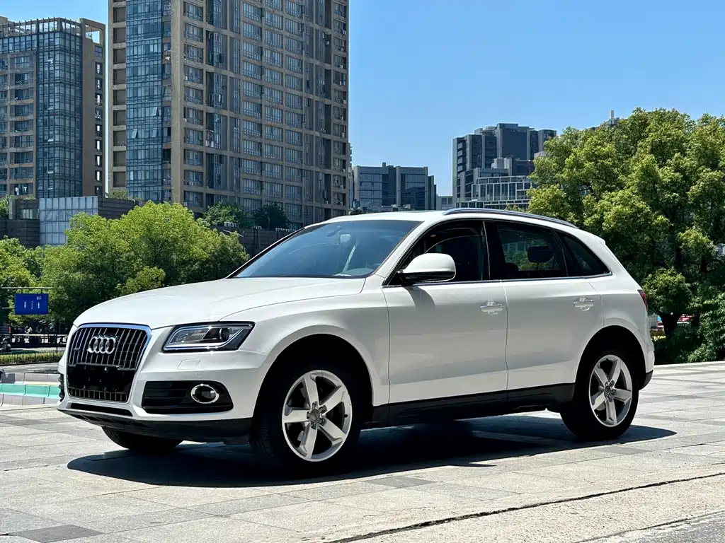 Audi Q5 2016 — фото 1
