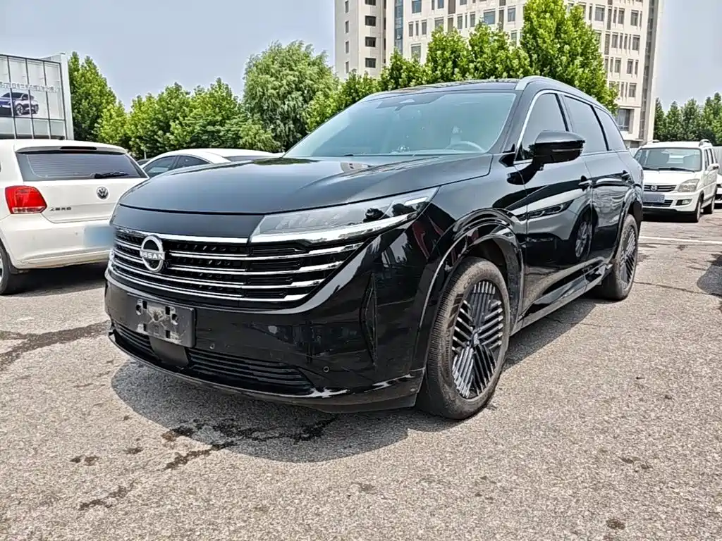 Nissan Teramont 2024