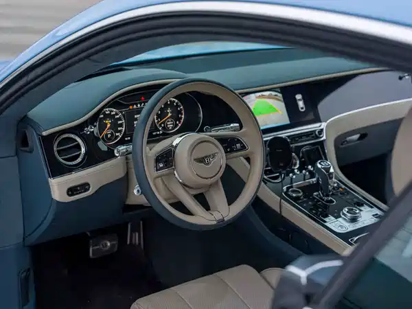 Bentley Continental 2021