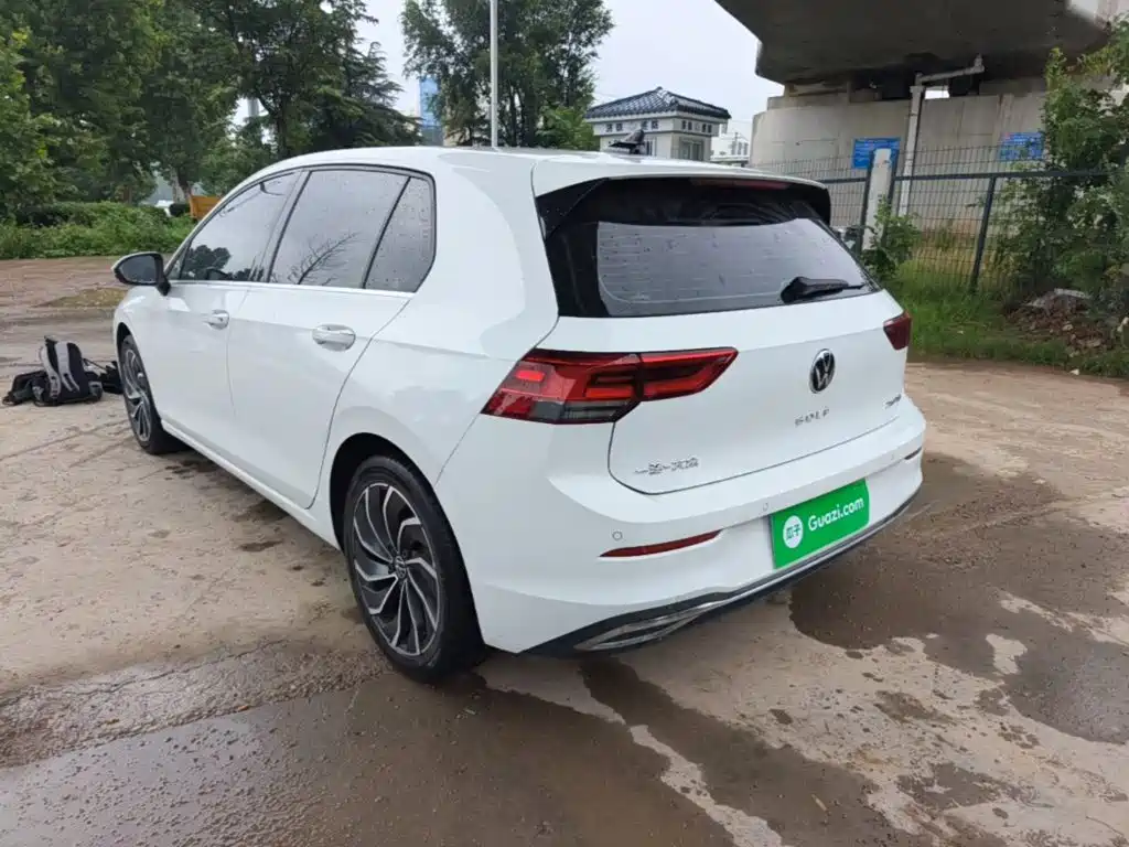 Volkswagen Golf 2021