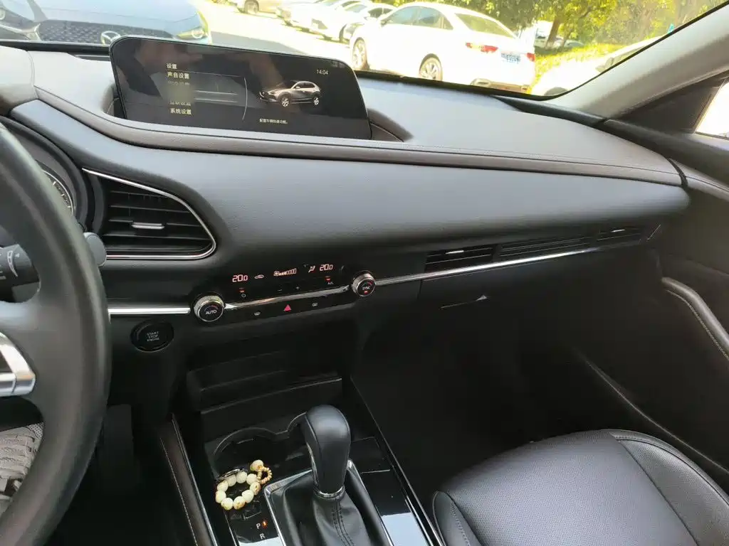 Mazda CX-30 2025