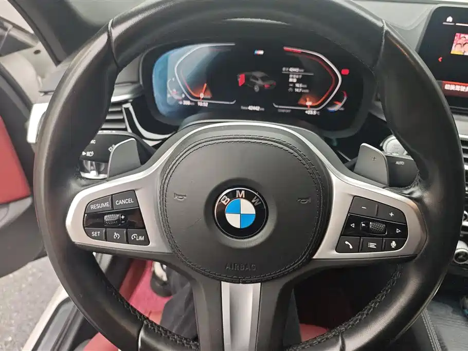 BMW 5 Series 2022 — фото 15