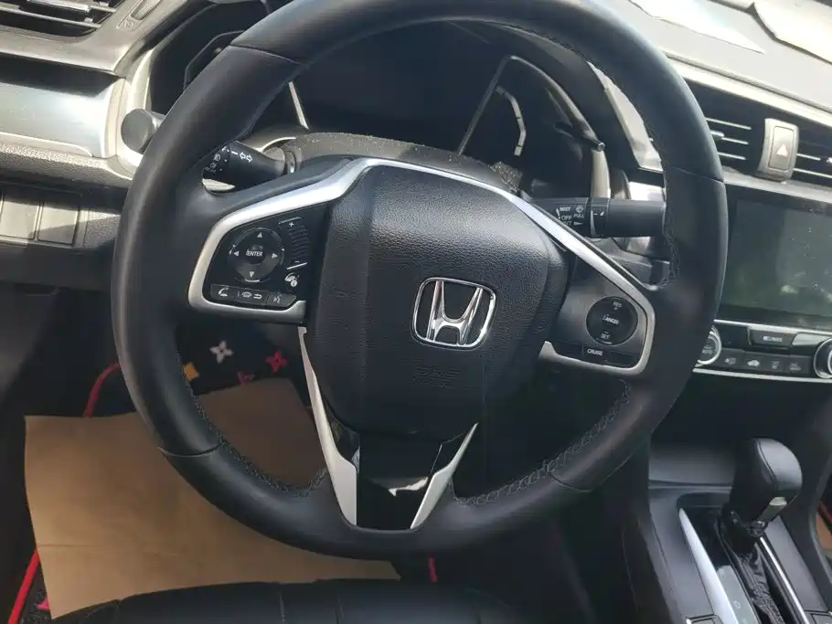 Honda Civic 2018 — фото 15