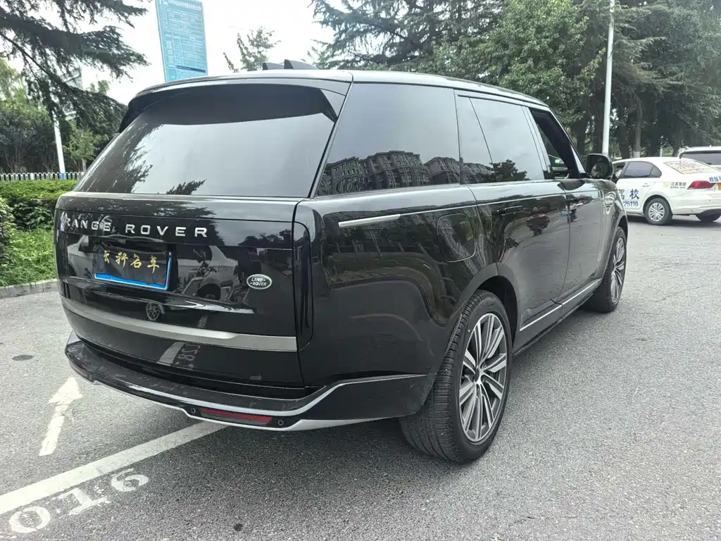 Land Rover Range Rover 2026 — фото 10