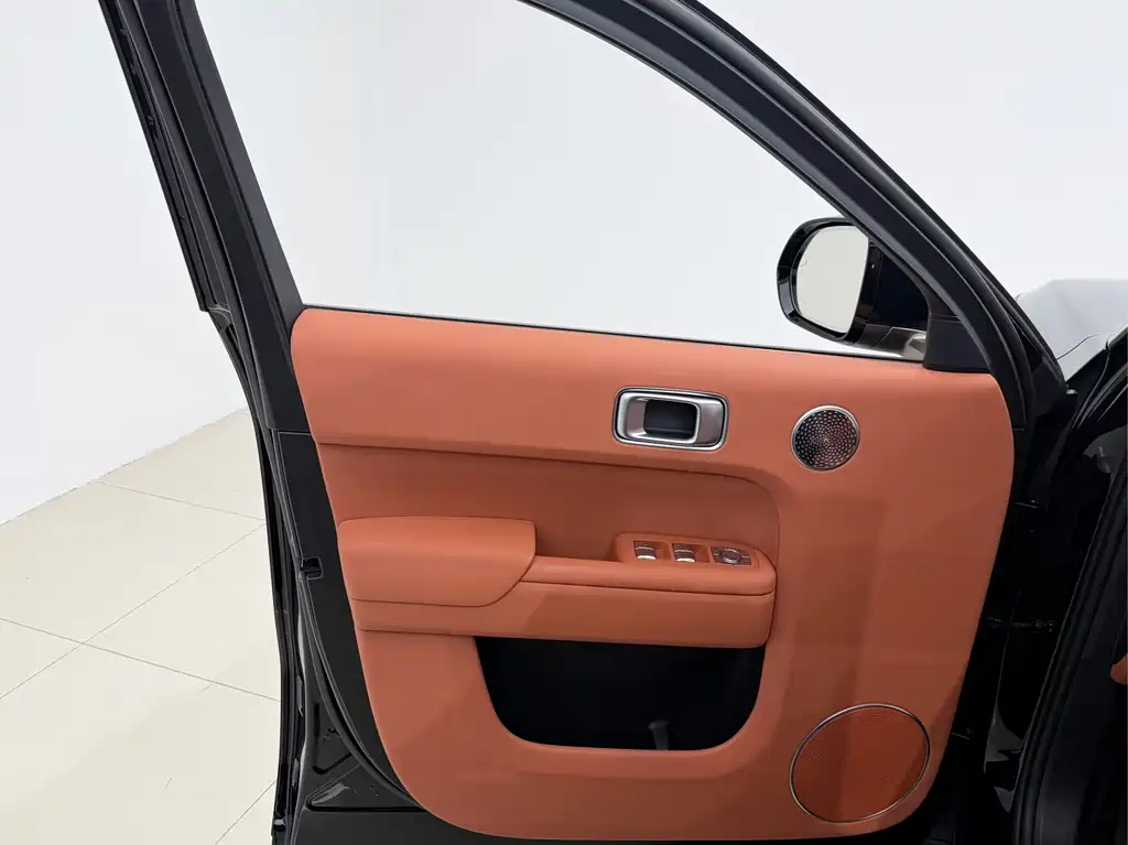 Li Auto Li L9 2025