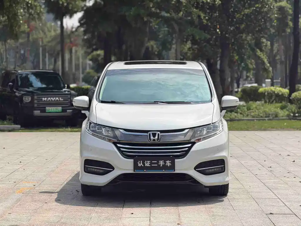 Honda Odyssey 2018 — фото 2