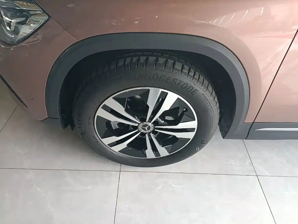 Mercedes-Benz GLA 2023 — фото 23