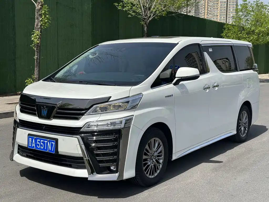 Toyota Vellfire 2023 — фото 1