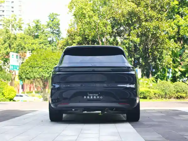 Li Auto L6 2024
