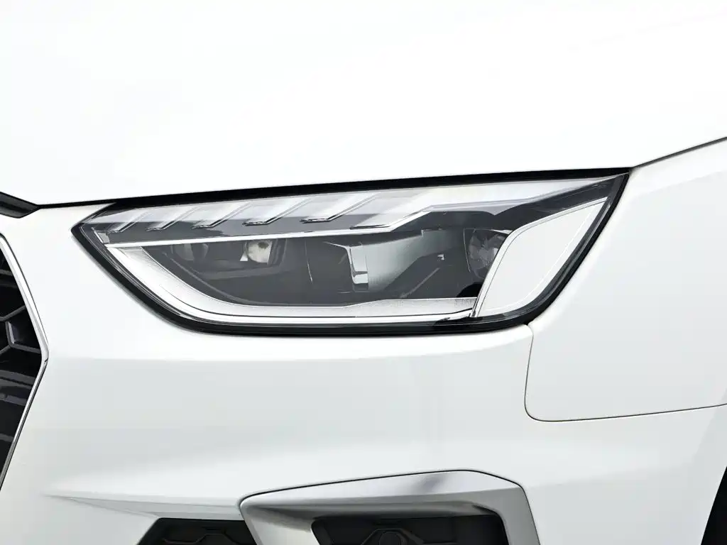 Audi A4L 2022 — фото 18