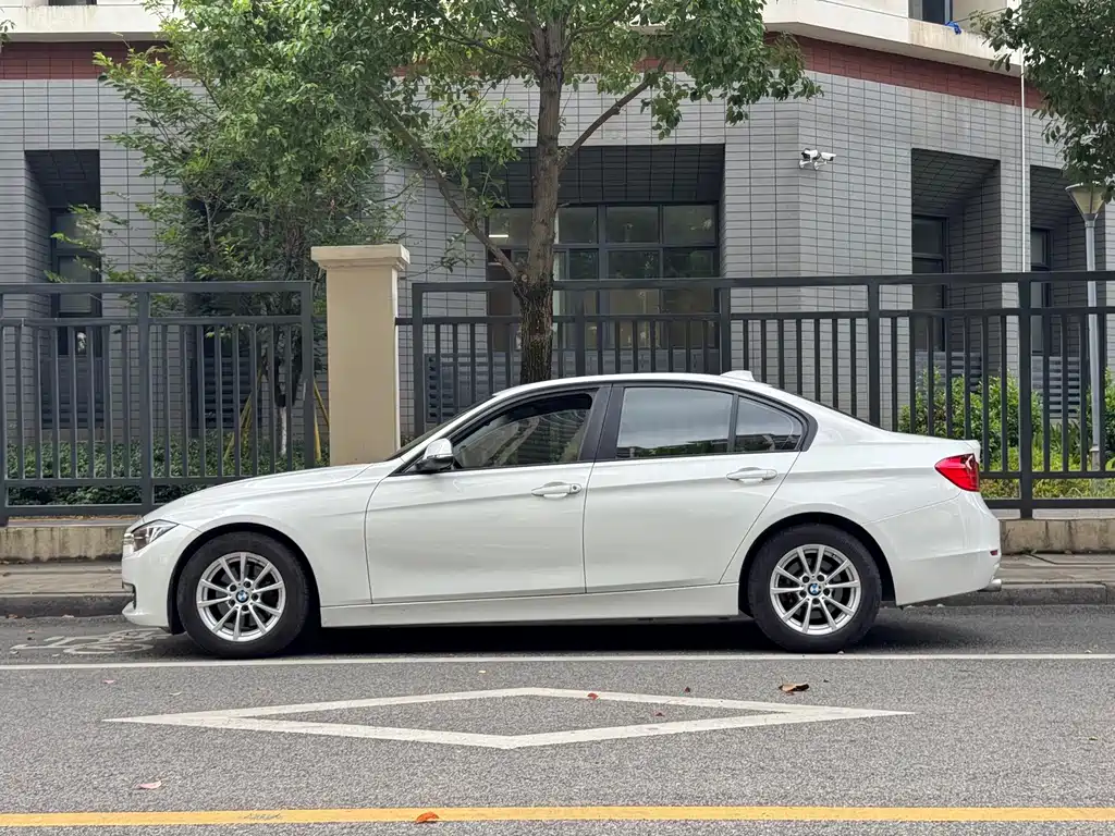 BMW 3 Series 2014 — фото 8