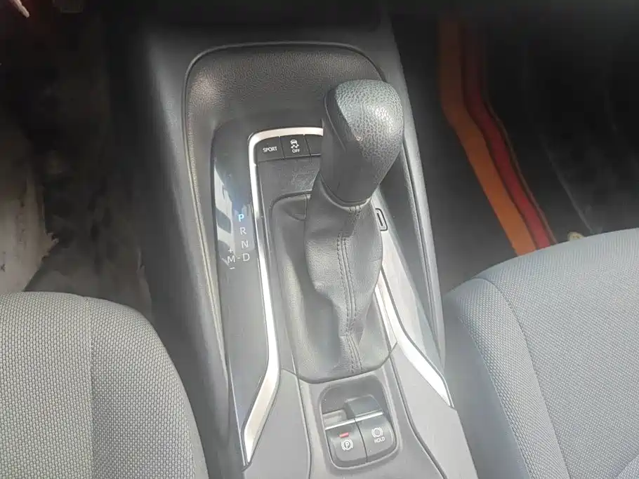 Toyota Corolla 2023 — фото 16