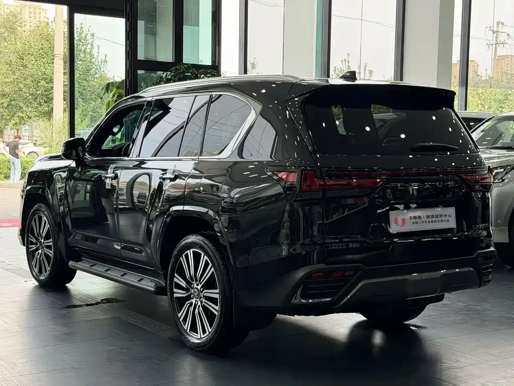 Lexus LX 2025 — фото 16