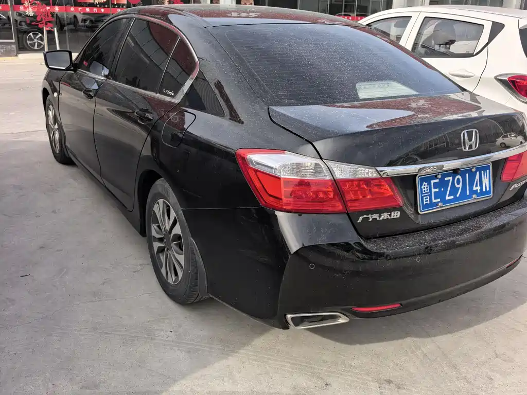 Honda Accord 2015 — фото 6