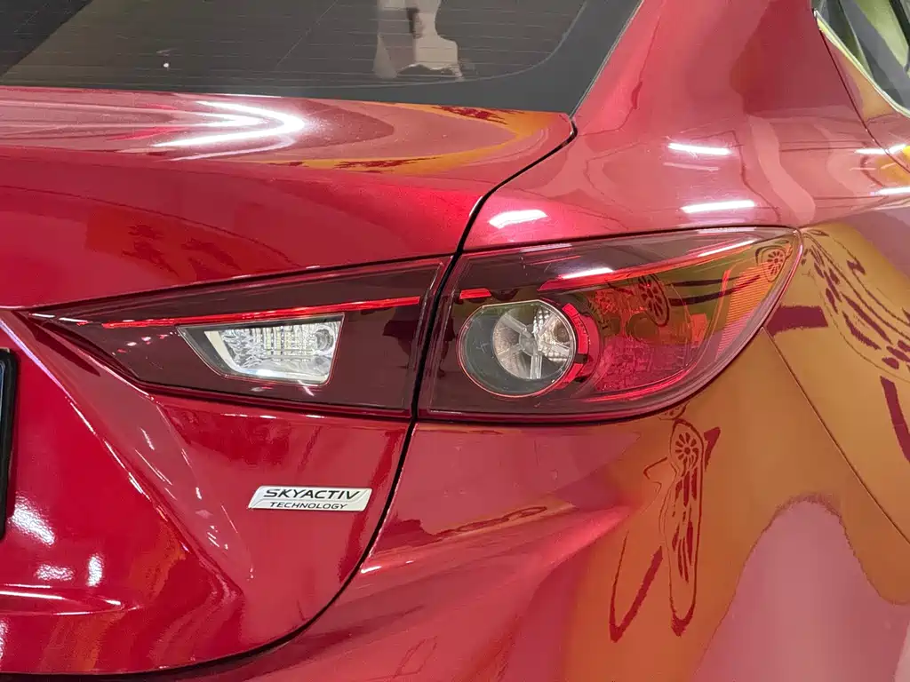 Mazda 3 Angkesela 2015