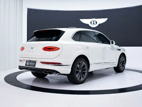 Bentley Bentayga 2022