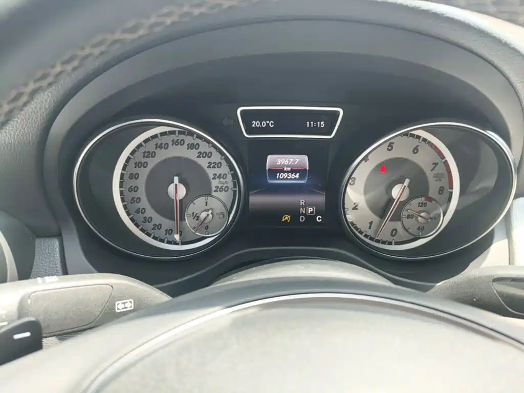 Mercedes-Benz CLA 2016 — фото 12