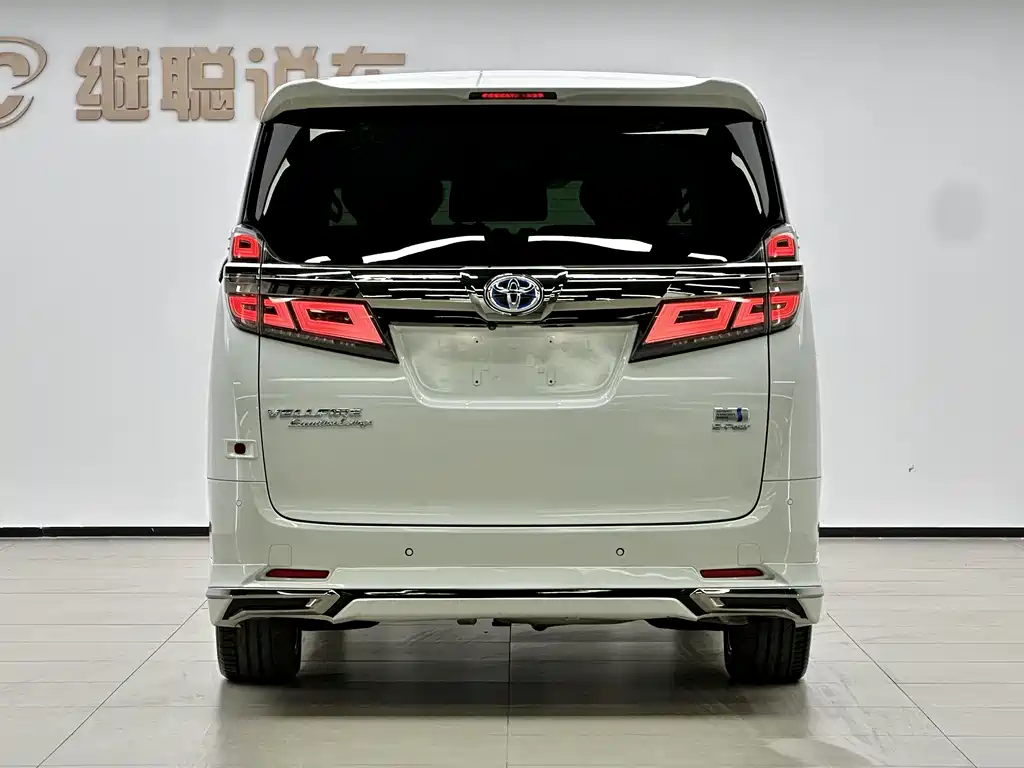 Toyota Vellfire 2019 — фото 3