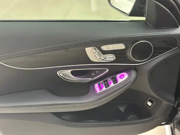 Mercedes-Benz C-Class 2021