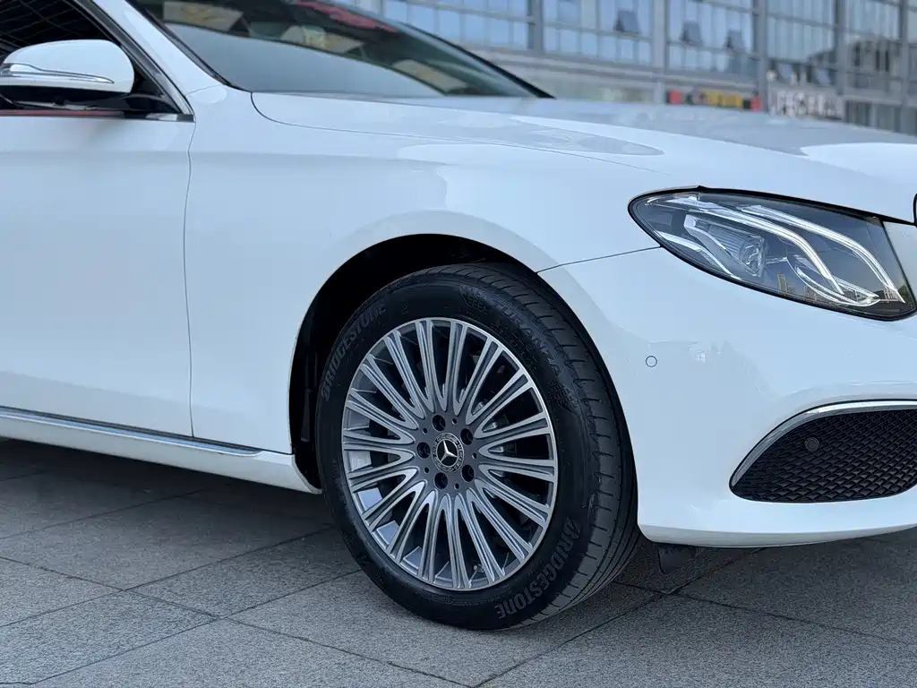 Mercedes-Benz E-Class 2020 — фото 3