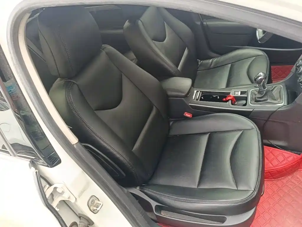Citroën C4L 2016 — фото 20