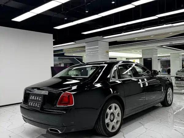 Rolls-Royce Ghost 2011