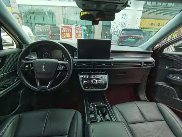 Lincoln Corsair 2021
