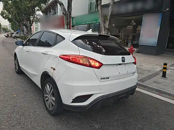 Changan Eado XT 2017
