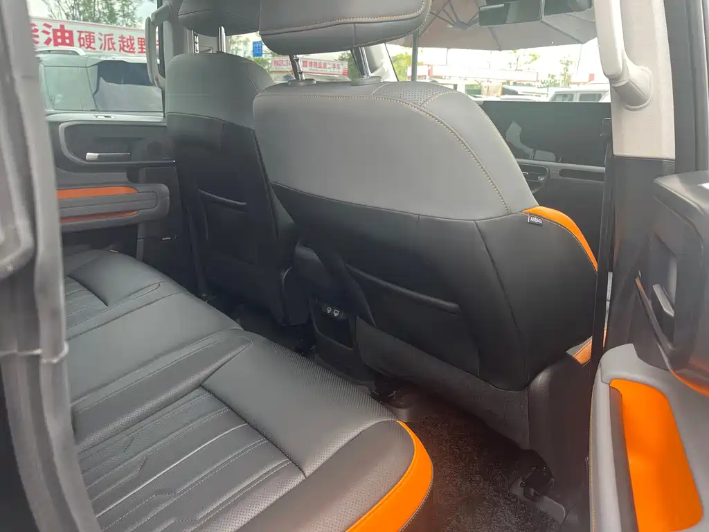BAIC BJ40 Extended Range 2025 — фото 13