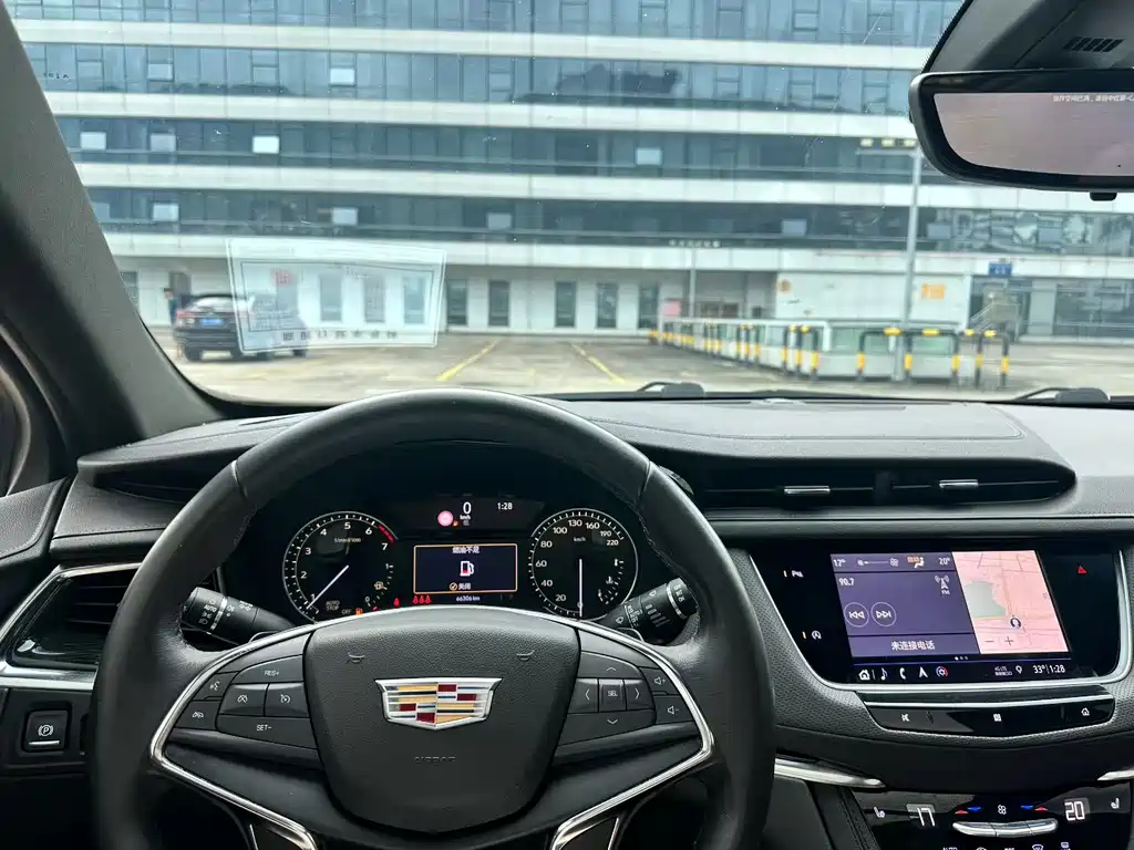 Cadillac XT5 2020 — фото 9