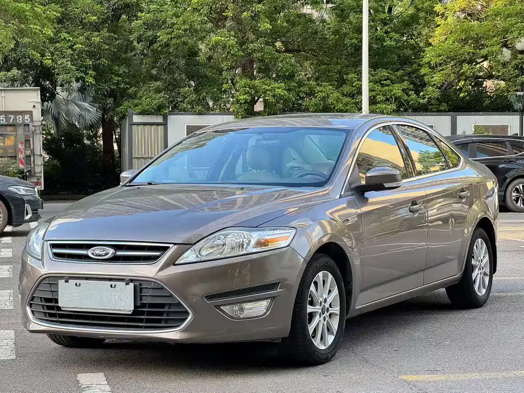 Ford Mondeo-Winning 2013 — фото 1