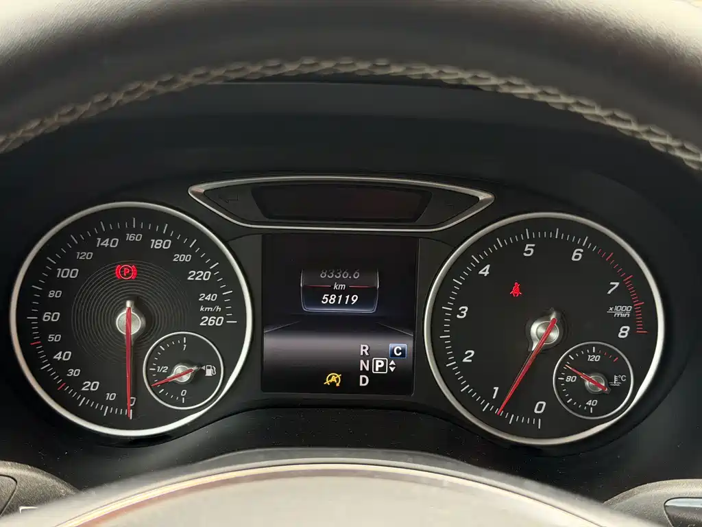 Mercedes-Benz B-Class 2019 — фото 15