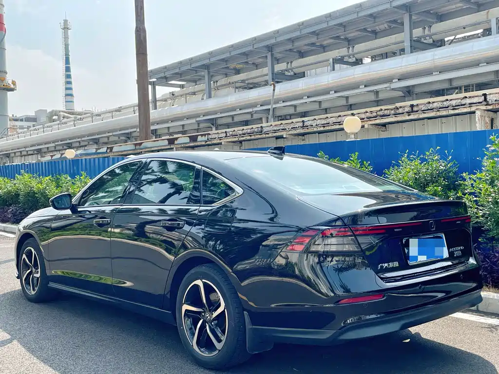 Honda Accord 2023 — фото 9