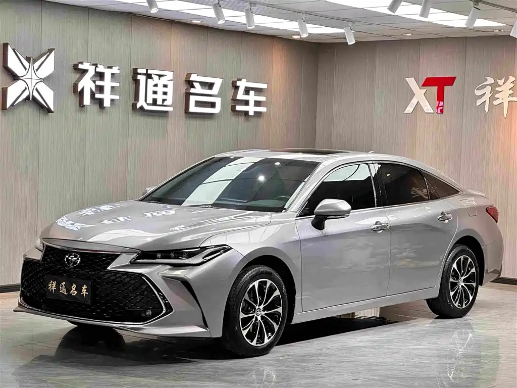 Toyota Avalon 2023 — фото 1