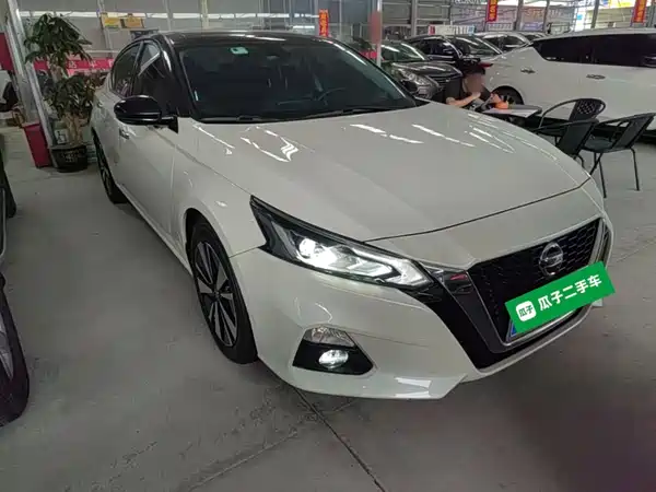 Nissan Teana 2022