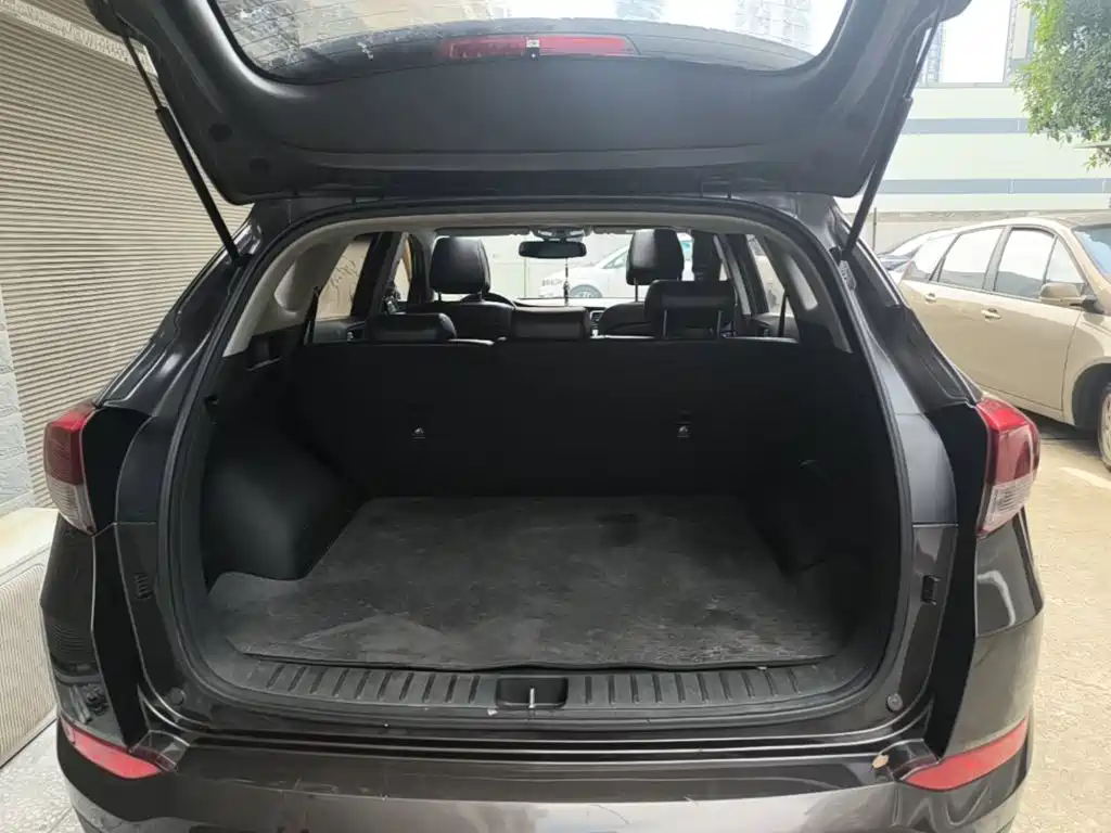 Hyundai Tucson 2017 — фото 19
