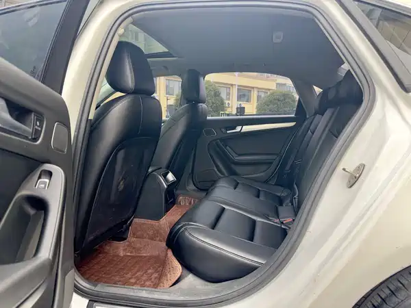 Audi A4L 2016